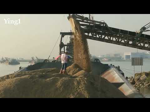 Barge loading and unloading 5000 tons of river sand - Ying1