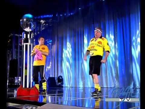 Duo des non - Les vestiaires - Les Années Bonheur - Patrick Sébastien