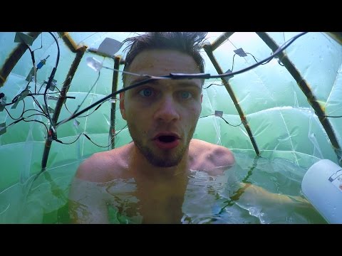 Amazing Underwater Air Bubble Room