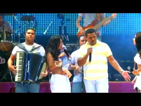 28 Menininha 1 - Forró do Muído (2009)