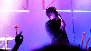 Kids In Glass Houses - Youngblood (Let It Out)