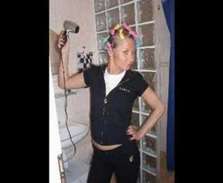 Mc Mona Panowie czapki z glow - szukam meza