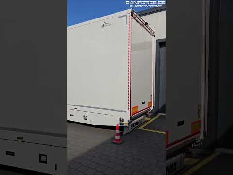 😲DAS GRÖßTE WOHNMOBIL DER WELT - RACETRAILER ANHÄNGER SCANIA V8 LKW ALARM #travel #race #camping