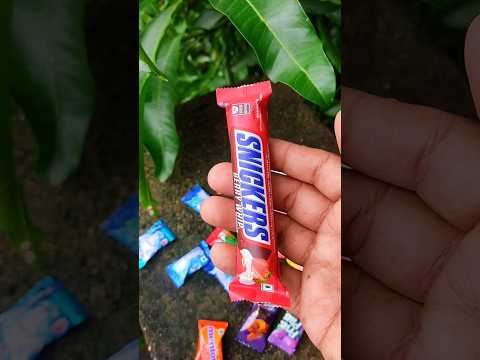 Yummy Chocolate | Snickers | Beery Whip Flavour #shorts #chocolate #snickers