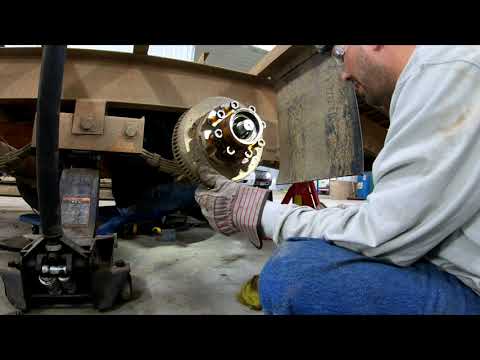 changing the electric brakes on a trailer with dexter 10k oilbath axles#dexter,#diy,#oilbath,#haul