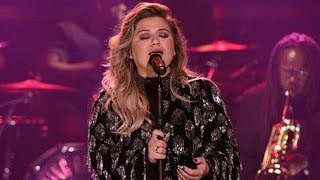 Kelly Clarkson SLAYS SUSTAINED Eb6 in Performance of "Whole Lotta Woman" on The Tonight Show!