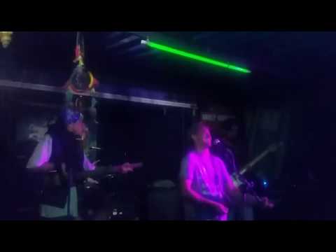 Júlio Vibes - Lively Up