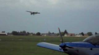 preview picture of video 'Savannah Demo Flight Blois 2011'