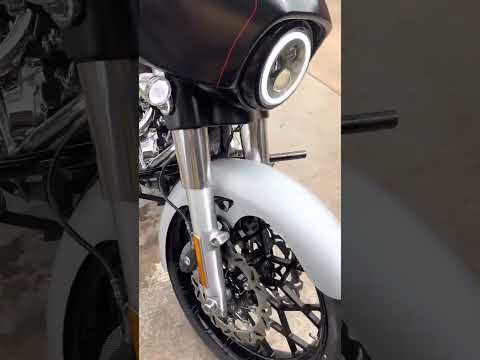 Santoro Fabworx “Not Your Daddy Crash Bars” on a 2016 street glide special