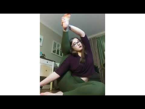 How Women Stretch and Split on Instagram - 013 - unujewel - [unusual] J e W e L