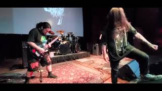 Hitchhiker (Macabre cover) by Scaphism