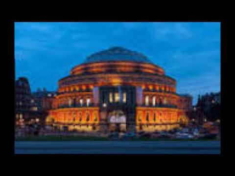 Walking with Heroes / Paul Lovatt-Cooper