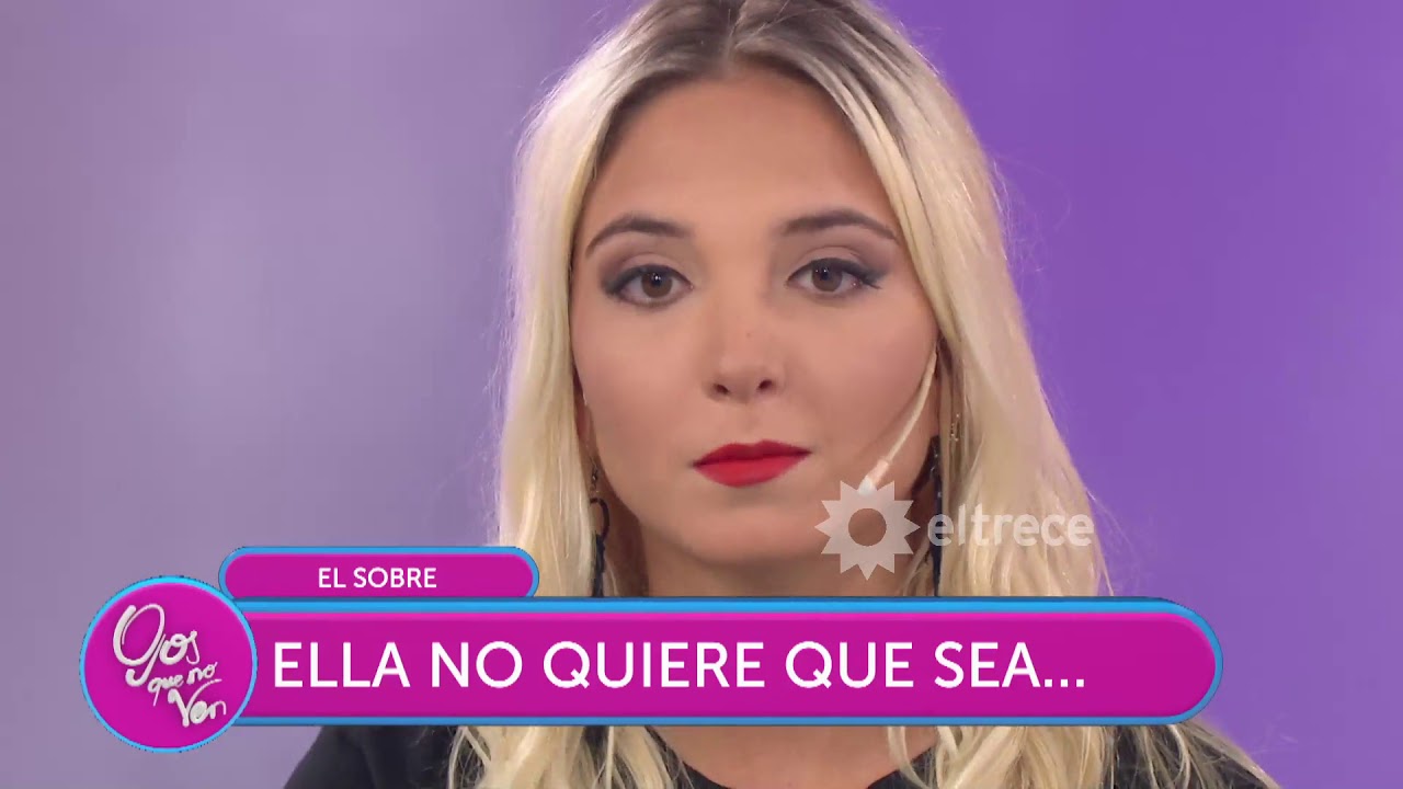 Ella no sabe que su enamorado es su novio de la escuela primaria