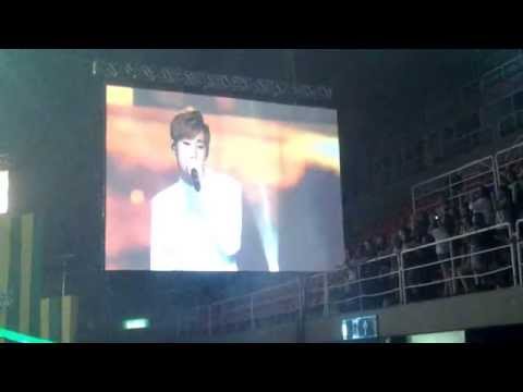 Music Bank in Brazil ~ Taemin, Jonghyun e Sunggyu Garota de Ipanema