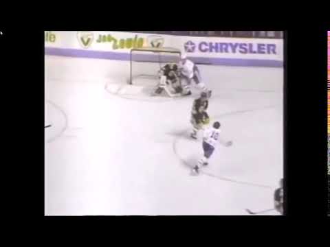 1989 10 07 Guy Lafleur Scores Goal 2 of the Season Boston Bruins