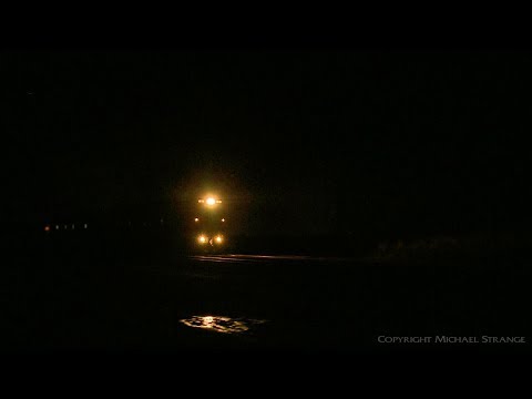 7739V Grain Train At Night - PoathTV Australian Railways