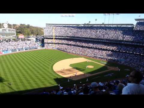 Brian Wilson enters the game-Game 5 NLCS