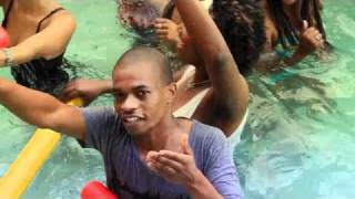 DJ CLOCK - D n' B Beat, Bayang'sukela