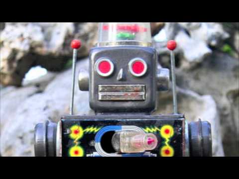 Save the Robots (ロボットを保存) -- Sad Toy Robot Video