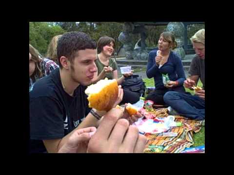 Lukas in Ecuador ("neue" Früchte) | Experiment e.V.