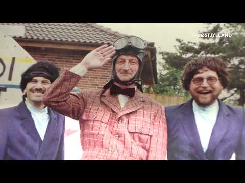 download lagu mp3 mp4 Om Museum, download lagu Om Museum gratis, unduh video klip Om Museum