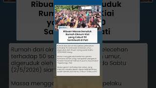 Massa Geruduk Rumah Oknum Kiai Diduga Cabuli 50 Santriwati di Pati, Spanduk 