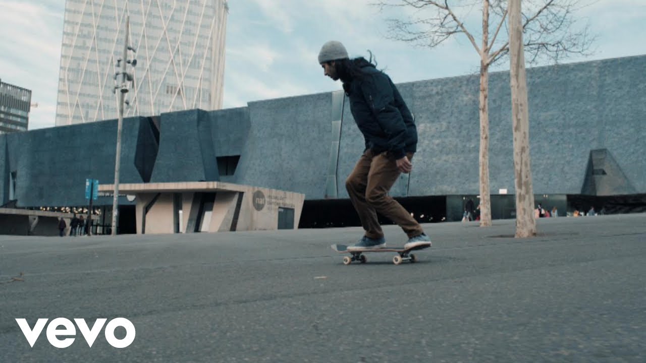 PBSR: Holding (Un videoclip con Adrián G. Cárceles)