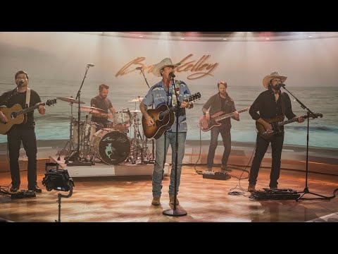Brian Kelley - "Spend Some Time There" (Live from the TODAY Show)