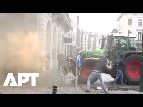 Chaos in Brussels: Farmers Clash With Police as EU Leaders Meet | APT