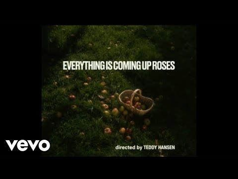 World News - Everything Is Coming up Roses