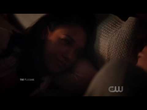 The Flash 3x22 Opening Scene Barry & Iris