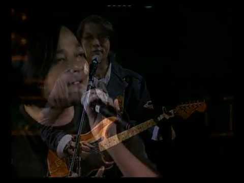 ผู้ชายในเงาจันทร์- tea for three live b-day