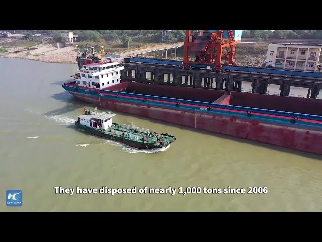 Eco-guardians tackling ship pollution on the Yangtze River
