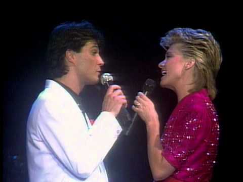 Olivia Newton-John - Suddenly (Live 1982)