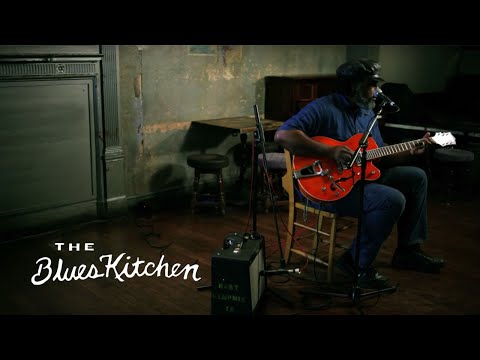 Bloody Bill Anderson - Alvin Youngblood Hart [The Blues Kitchen Sessions]