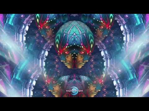 Nukleall, Gigi - Voidwalkers Groove (Original Mix)