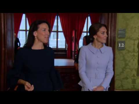 Kate Middleton krijgt rondleiding door Mauritshuis