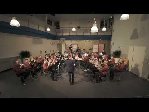 Brassband Apeldoorn plays Tulpen aus Amsterdam   Ralf Arnie arr  Christoph Walter