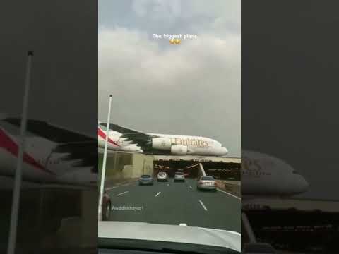Emirates Landing | The Biggest Plane