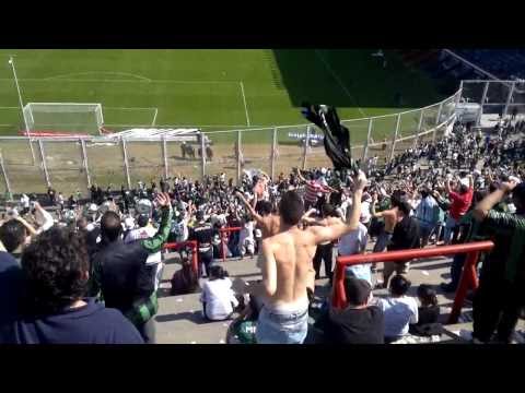 "LA BANDA DE CHICAGO // ESCUCHEN CORRAN LA BOLA" Barra: Los Pibes de Chicago &bull; Club: Nueva Chicago