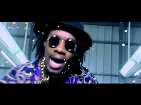 BANA C4 FT TEDDY BENZO   MOTO  clip officiel HD