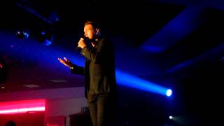 Johnny Wright - Come what may (Viva- Blackpool 29/9/15)