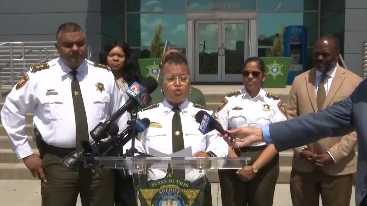 Manhunt underway after 11 inmates escape New Orleans jail