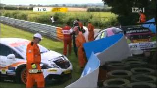 BTCC 2012 Snetterton Morgan, Holland Unfall