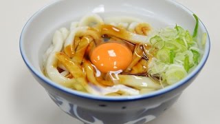 preview picture of video 'Ise-udon at Ise Shrine approach 激混みのおはらい町で伊勢うどん:Gourmet Report グルメレポート'