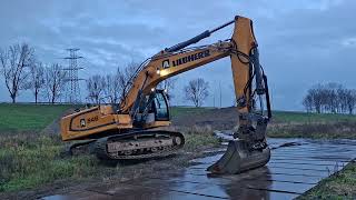 Máy đào bánh xích Liebherr R 946 | Hình ảnh 2 - Machineryline