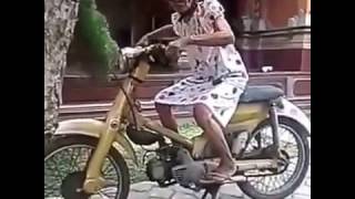 Download lagu video nenek lucu dan kocak mp3 Download lagu video nenek lucu dan kocak mp3