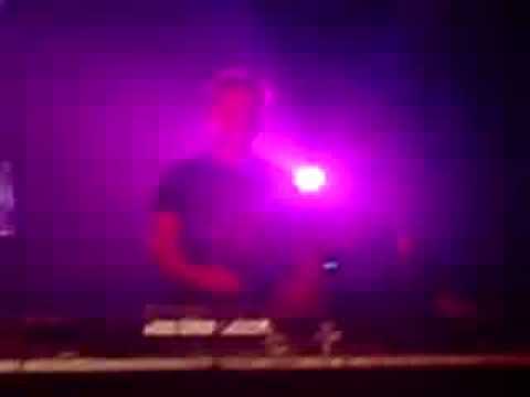 Armin van Buuren plays Arnej - The Ones That Get Away