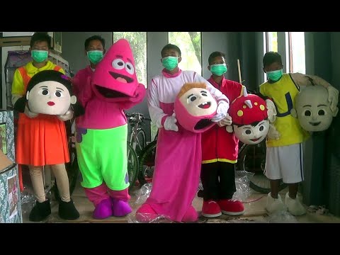 UNBOXING & WEARING COSPLAY SQUID GAME, PATRICK STAR, MASHA, BOBOIBOY GALAXY & UPIN - SONG NGLENYER Video