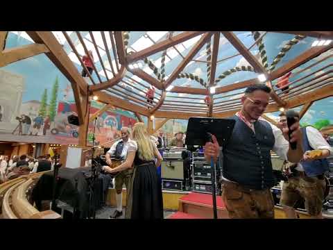 Münchner/Munich Oktoberfest 2023 / Fantastische Stimmung im Hacker-Festzelt, EINMALIG SUPER